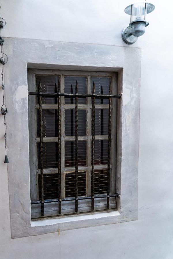 Le Triplex Les Halles Intra Muros Avignon Exterior foto