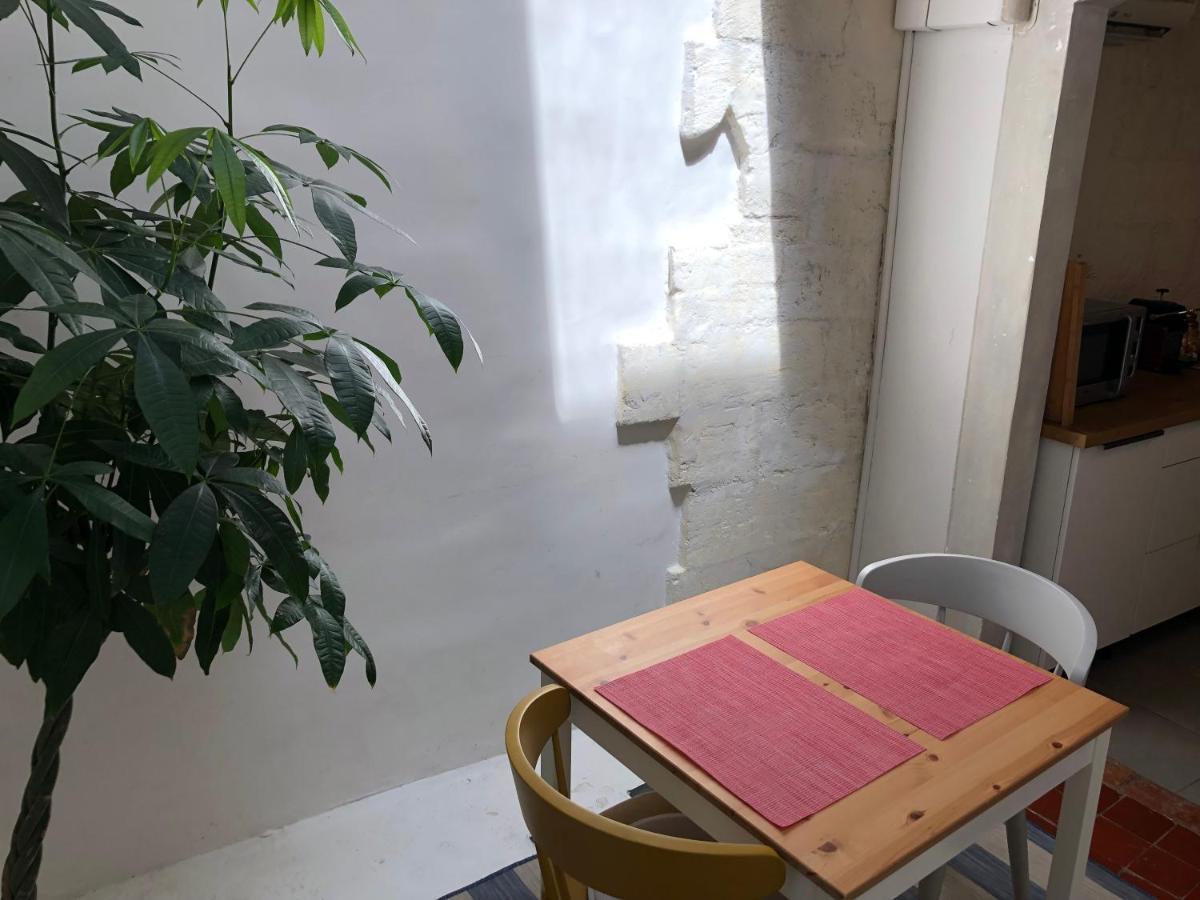 Le Triplex Les Halles Intra Muros Avignon Exterior foto